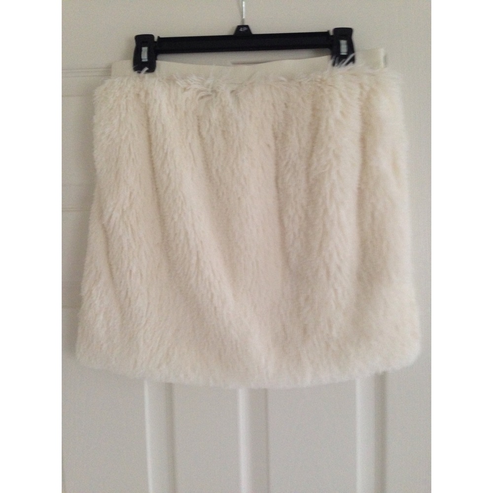 NWT Petticoat Alley Soft Faux Fur Mini Skirt Large